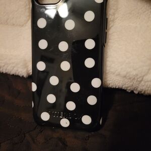 OtterBox Black and White Polka Dot Case